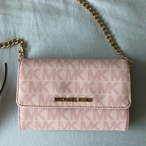 Michael Kors Jet Set Crossbody Bag